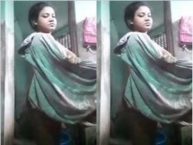 Desi beauty reveals her naked body and bathes in nature