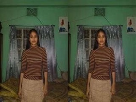 Desi babe bathes and masturbates in hot video