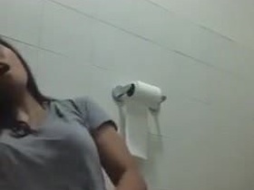 Filipina goes to the restroom in this video