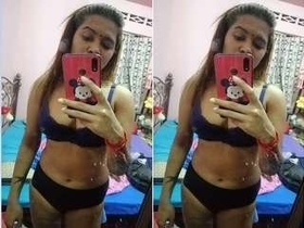 Tamil girl reveals her body and plays with herself