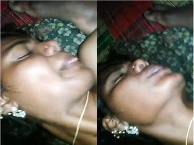 Tamil girl gets anal pounded by her lover in an exclusive video