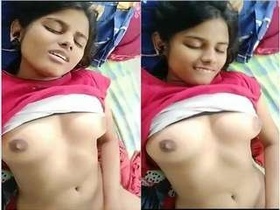 Desi girl records a cute video of her fingerling