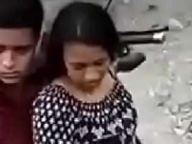 Indian girl's steamy sex in the open air