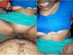 Desi bhabi gives an exclusive blowjob and takes it all in