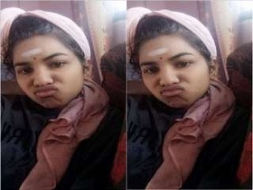 Indian girl flaunts her body in a video call