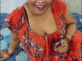 Mature Desi woman indulges in role play and gets fucked hard