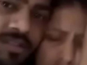 MMS clips of girlfriend's steamy sex video