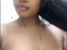 Desi bhabi bares it all in explicit video