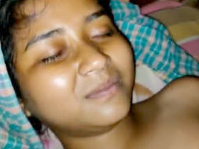 Natural beauty: Indian Assamese girl's erotic encounter