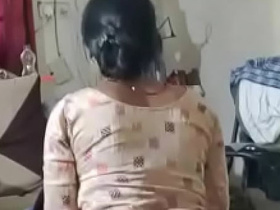 Desi auntie's steamy sex video