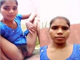 Desi bhabhi records a video of her fingering for her lover