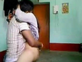 Desi lovers get wild and crazy on the floor