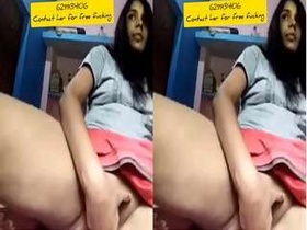 Desi girl enjoys her fingers in exclusive video
