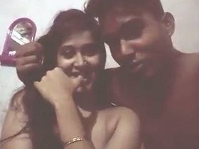 Desi babe gets caught in the act by her lover