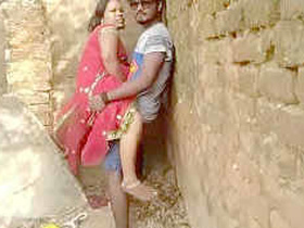 Outdoor encounter with a local bhabi