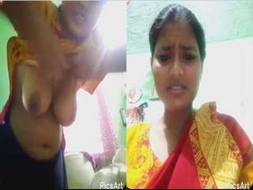 Exclusive video of a desi girl exposing her body parts