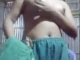 A poor Indian girl strips and performs for her lover