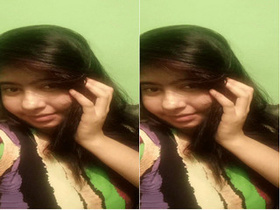 Exclusive bathing video of cute Indian girl for her lover