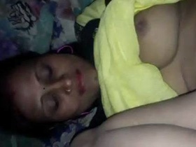 Indian prostitute gets fucked in HD video
