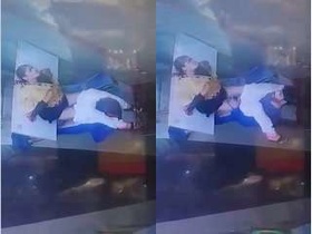 Pakistani couple gets wild in an exclusive fuck video