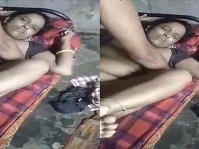 Desi village wife gets fucked hard and swallows cum in village sex video