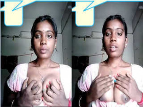 Amateur Indian girl flaunts her big boobs on Facebook