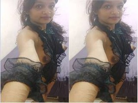 Sarika's exclusive sex video featuring a steamy blowjob and hardcore fucking