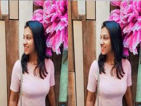 Exclusive video of a cute Tamil girl showing off her assets