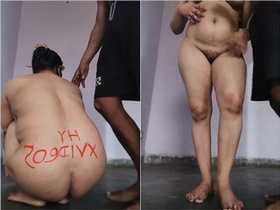 Amateur Indian wife flaunts her boobs and pussy in exclusive video