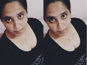 Desi bhabhi's amateur boob show is a must-see