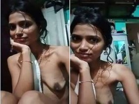 Indian amateur bhabhi records nude video for lover