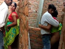 Desi bhabhi gets caught in the act of outdoor sex