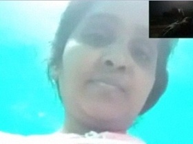 Moti titty Desi bhabhi's nude video in full