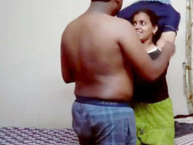 South Indian girl's first fucking experience in HD video