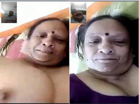 MILF flaunts her assets on VK