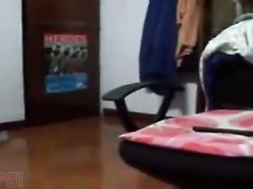 Passionate wife satisfies her ex-lover with a mind-blowing blowjob