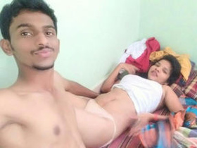 Hot Desi couple in steamy video
