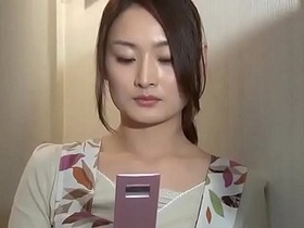 Asian woman caught stealing from Sarina Takeuchi