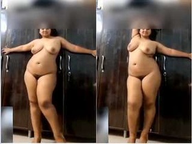 Desi Bhabhi films herself in the buff