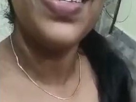 Chubby Tamil girl teases boyfriend with sexy video call