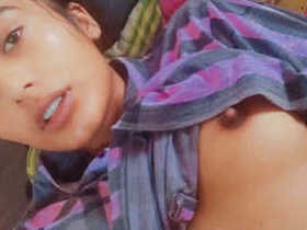 Hot girl flaunts her body parts in sensual videos