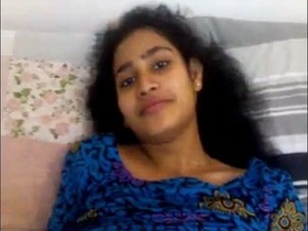 Beautiful girl gives oral and has sex in this video