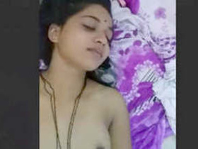 Indian newlywed girl explores her sexuality in steamy video