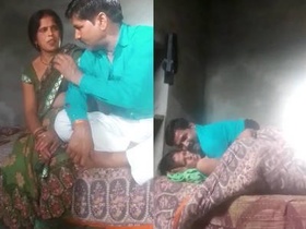 Desi Aunty pleasures herself with money in village