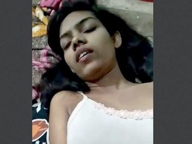 Indian bhabi experiences sex for the first time