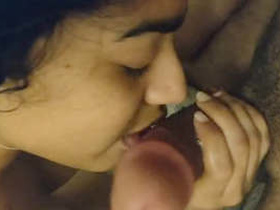 Indian college girl sucks a big dick