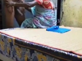 Indian maid gives handjob and receives cumshot