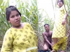 Randi gets her tight asshole stretched in a video update