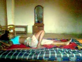 Local Bhabhi gets nailed by neighbor in homemade video