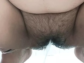 Manisha Manu's wet and wild pissing session
